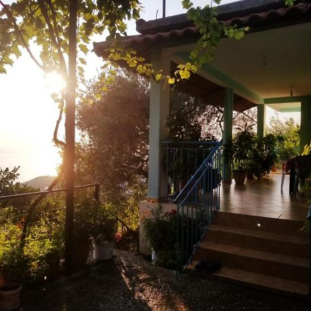 Eva'S House Villa Lukove Exterior photo